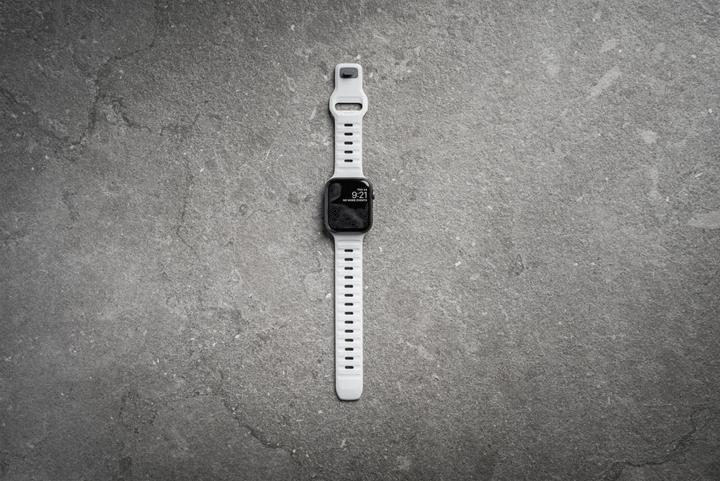 Image du produit Nomad Sport Strap V2 40mm/38mm Lunar Gray (40 mm, Matières plastiques)