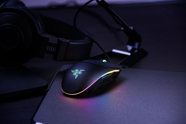 Produktbild Razer Diamondback Chroma (Kabelgebunden)