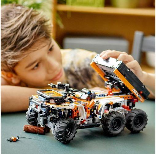 Produktbild LEGO Geländefahrzeug (42139, LEGO Technic)