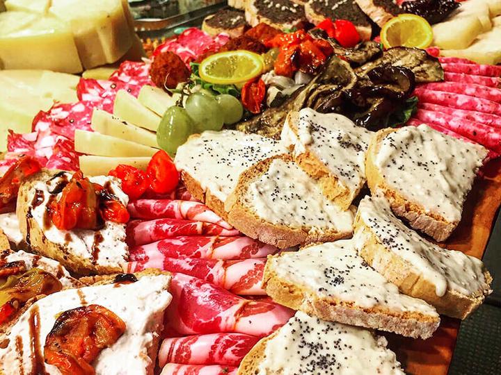 Immagine prodotto Smartbox 2 notti in hotel 3* o 4* a Milano con tour gastronomico (2 pers.)