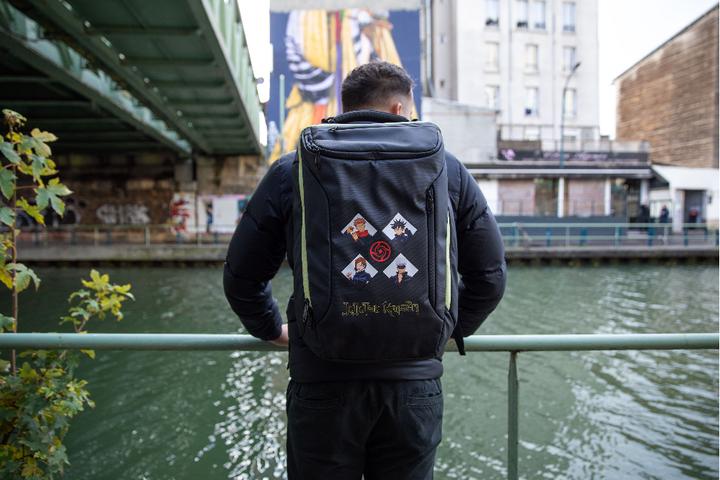 Actual product image Konix Sac à dos gaming 17" - Jujutsu Kaisen (27 l)