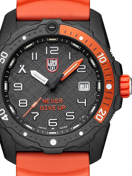 Produktbild Luminox Bear Grylls (Taucheruhr, 42 mm)