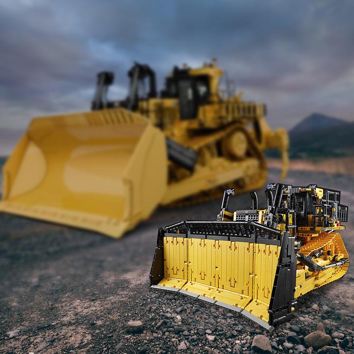 Image du produit LEGO Bulldozer D11 Cat (42131, LEGO Technic)
