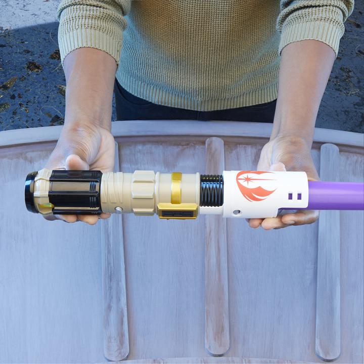 Image du produit Hasbro Lightsaber Forge Yoda sabre laser