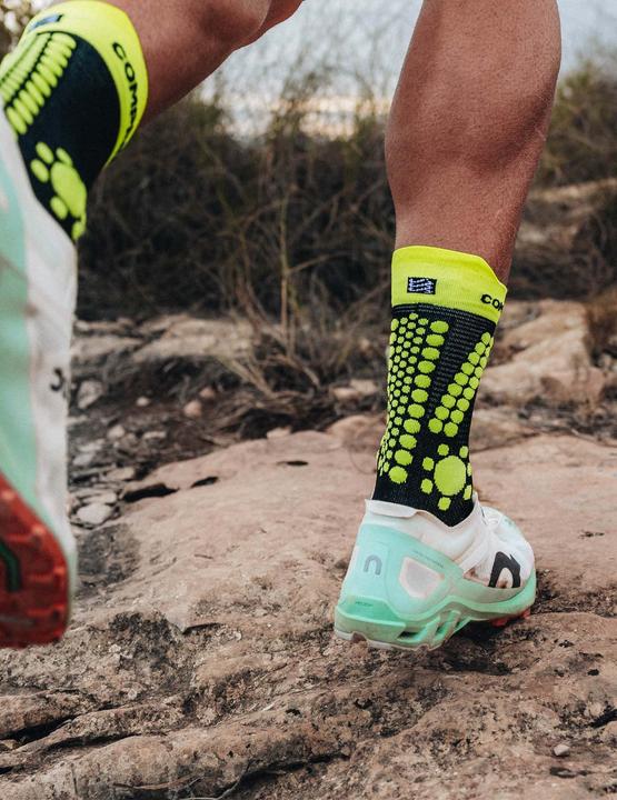 Actual product image Compressport Pro Racing Socks v4.0 Trail (39 - 41)