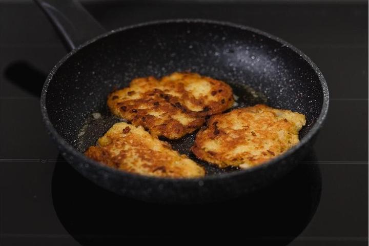 Actual product image ELO Granite Evolution (24 cm, Frying pan, Aluminium)