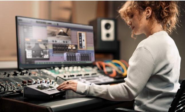 Produktbild Apollo Twin X Quad Gen2 Studio+ (Thunderbolt)