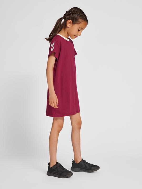 Actual product image hummel Mille T-Shirt Dress S/S (176)