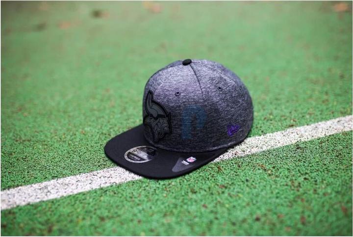 Immagine prodotto New Era NFL - Minnesota Vikings - Grey Collection 9Fifty Snapoback Cap Grigio SM (54, 55, 56, 57)
