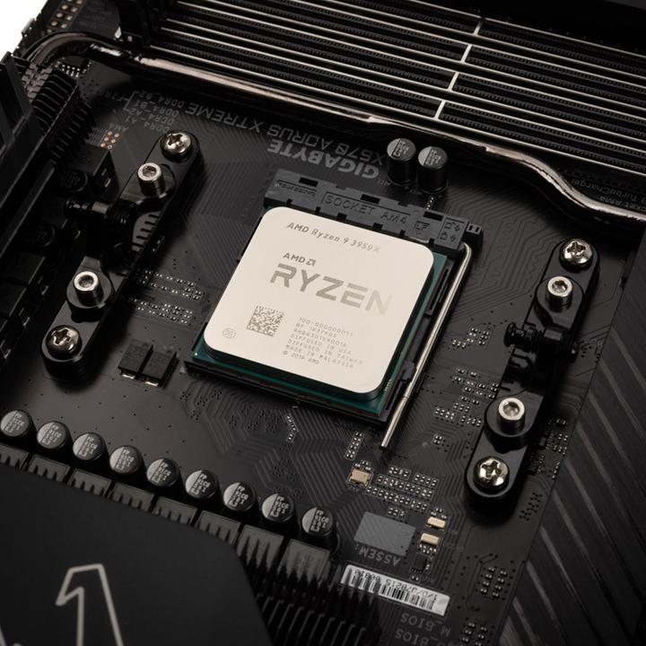 Actual product image Der8auer Ryzen 3000 OC AIO mounting frame