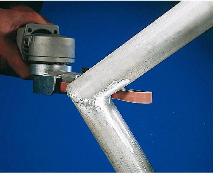 Image du produit Pferd Bande abrasive BA 75/533 X A 40 Granulométrie num (L x l) 533 mm 75 10 pces (40)
