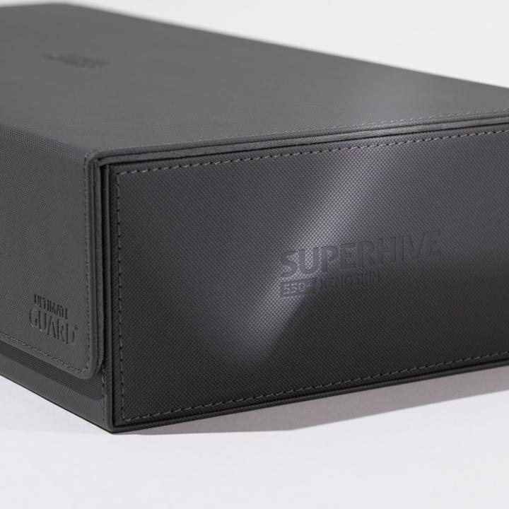 Image du produit Ultimate Guard Boîte à cartes XenoSkin Superhive 550+ Gris