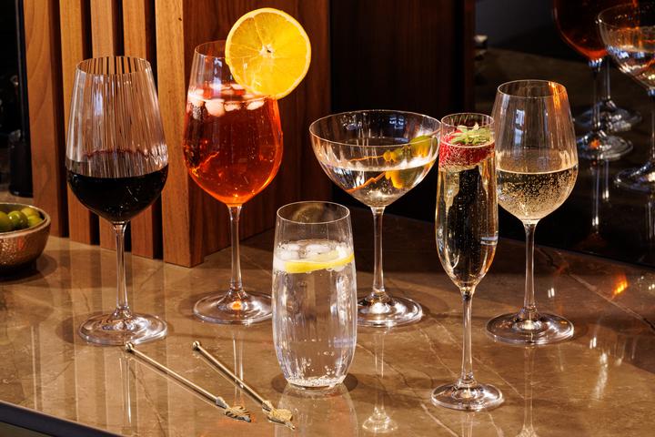 Immagine prodotto Mikasa Bicchieri flute da champagne in cristallo Treviso, set da 4, 190ml (19 cl, 4 Occhiali, Bicchieri da champagne)