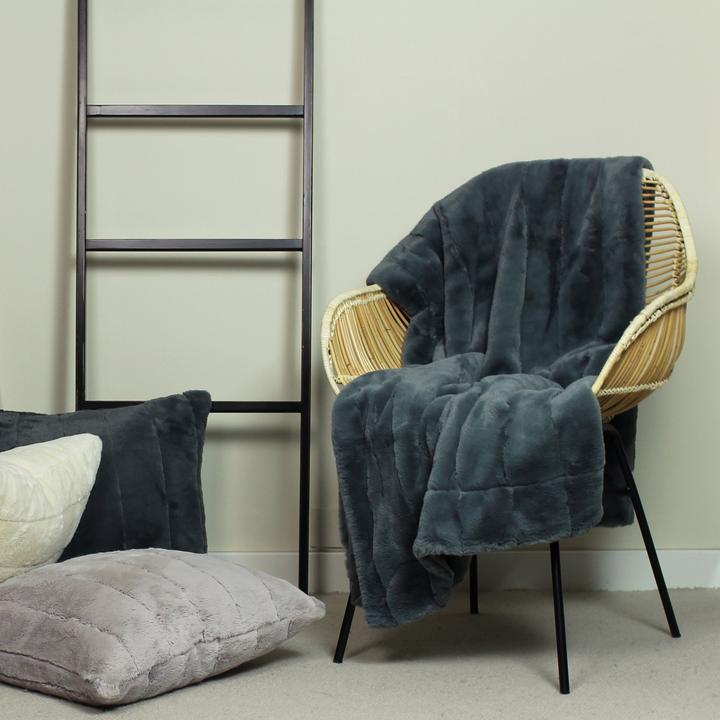 Actual product image Riva Home Riva Throw Paoletti Empress (180 x 130 cm)