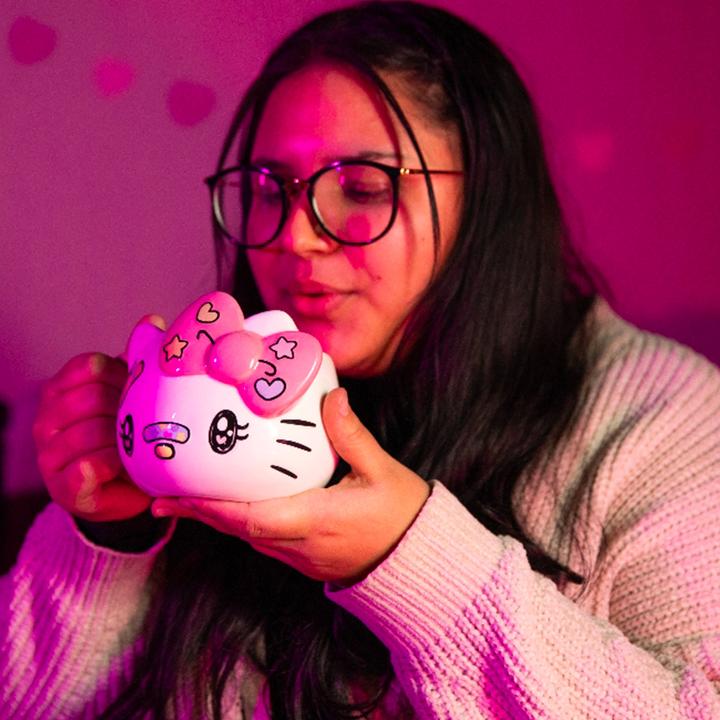 Actual product image Konix HELLO KITTY - Kawai - Mug 3D 500ml (320 ml, 1 x)