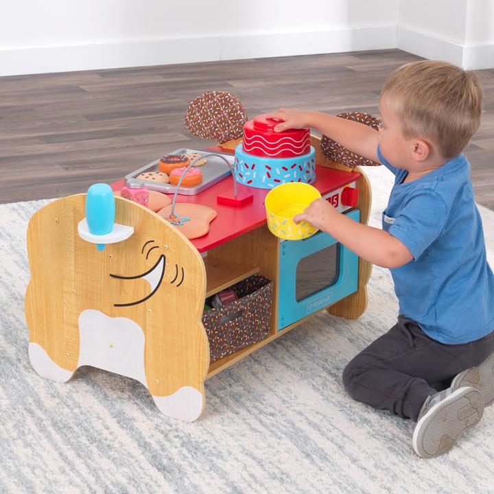Actual product image KidKraft Foody Friends: Delux-Backspass-Center Hundebaby