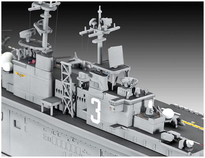 Image du produit Revell Porteur d'assaut USS WASP CLASS