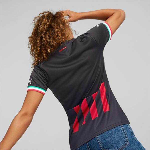 Actual product image Puma Football T-Shirt 765825 01 S (S)