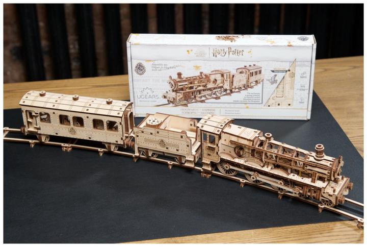 Actual product image Ugears Harry Potter Hogwarts-Express