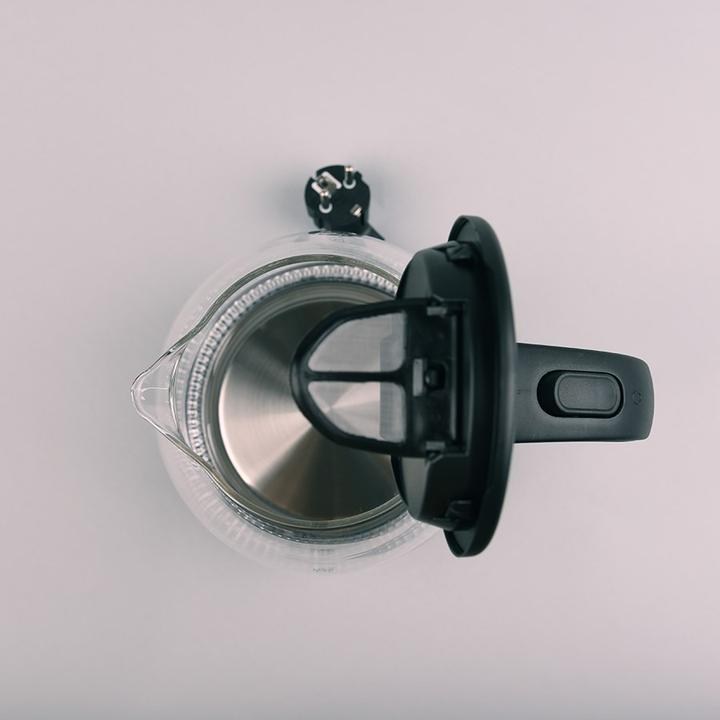 Actual product image Feel-Maestro MR-063 black electric kettle (1.70 l)