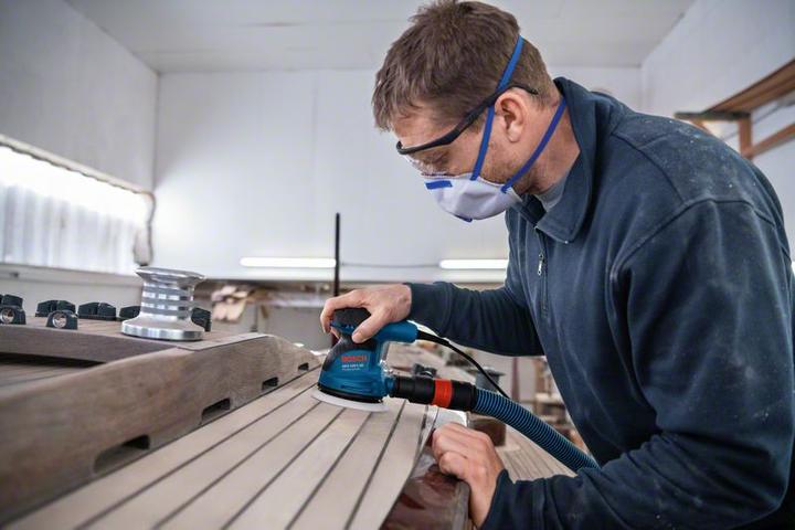 Actual product image Bosch Professional Random orbital sander GEX 125-1 AE, with 3 x sanding sheet C470, in carry case (Eccentric grinder, 250 W)
