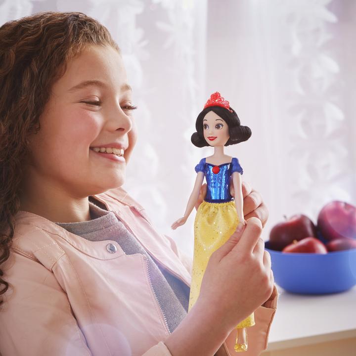 Actual product image Hasbro Doll Shimmer Shine Snow White