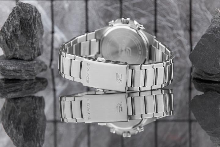 Produktbild Casio Edifice EFV-640D-1AVUEF (198) (Chronograph, 44 mm)