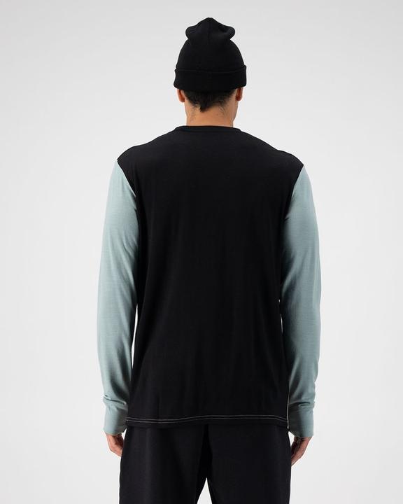 Actual product image Mons Royale Yotei LS (L)
