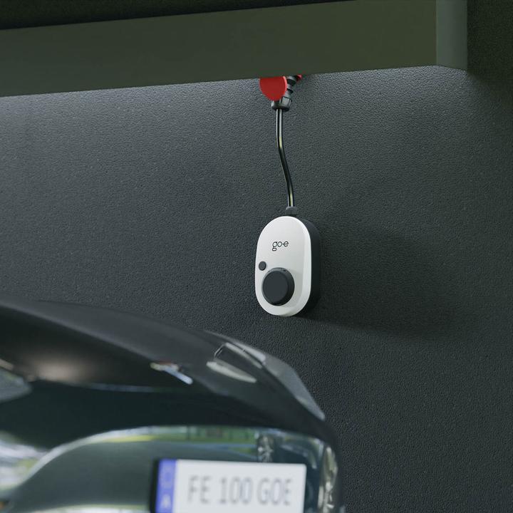 Produktbild Go-E Gemini flex (Typ 2, 11 kW, 16 A, CEE16 rot)