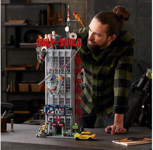 Immagine prodotto LEGO Daily Bugle (76178, LEGO Marvel, Set LEGO rari)