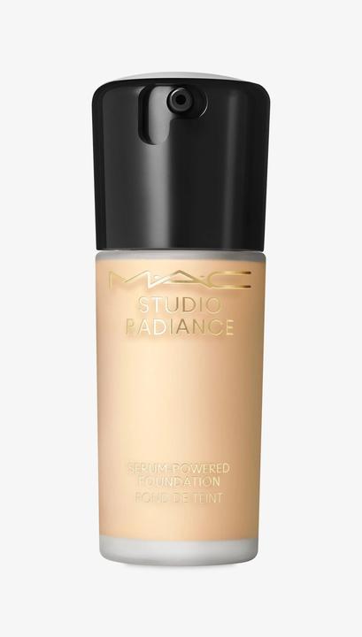 Immagine prodotto MAC Cosmetics M.A.C. Studio Rad Serum Pow Fond de Teint NC15 (NC15)
