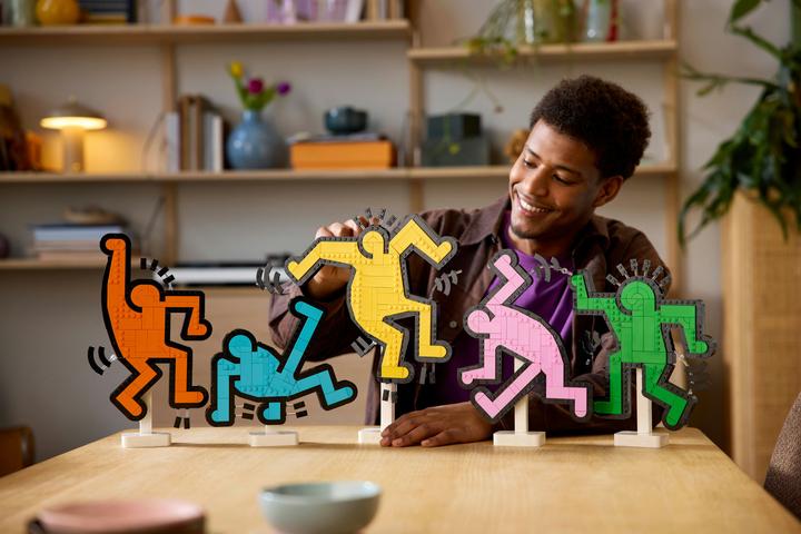 Produktbild LEGO Keith Haring – Tanzende Figuren (LEGO Art)