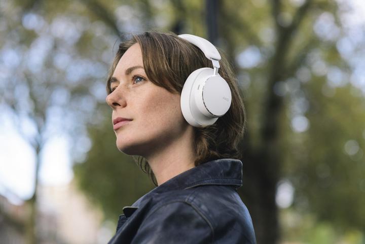 Actual product image AKG N9 Hybrid (ANC, 55 h, Cable, Wireless)