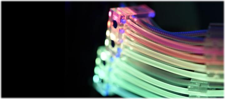 Image du produit Lian-Li Strimer VGA RGB PCIe à 8 broches (Multicolore)