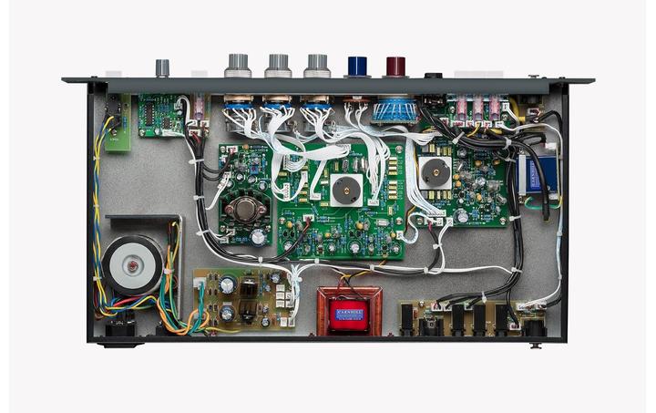 Actual product image Warm Audio WA73-EQ (Microphone)
