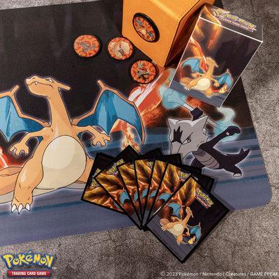 Image du produit Ultra Pro Tapis de jeu Pokémon Scorching Summit Glurak
