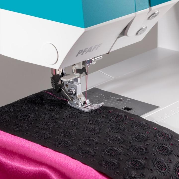 Actual product image Pfaff Ambition 620