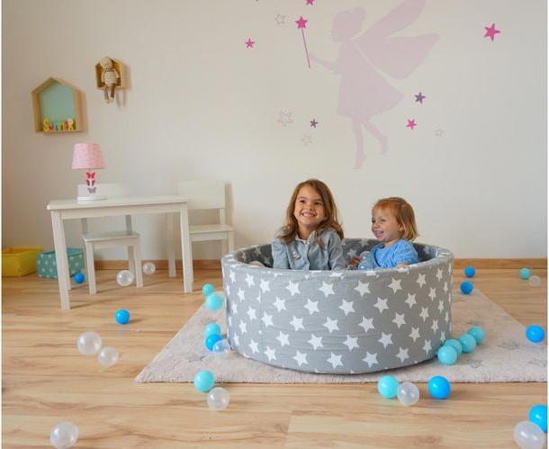 Produktbild Knorrtoys Bällebad soft - "Grey white stars" - 300 balls soft blue/blue/transparent (ca. 6cm Durchmesser)
