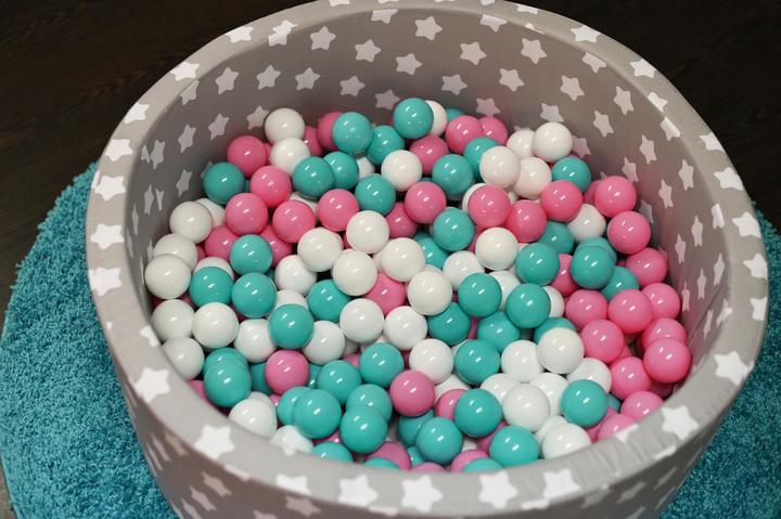 Immagine prodotto Knorrtoys Palla da biliardo morbida - "Stelle bianche e grigie" - 300 palline rosa/crema/azzurro