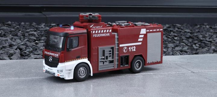 Actual product image Amewi Mercedes Benz Fire Truck Electric Brushed Truck 2WD 1:18 RTR (RTR Ready-to-Run)