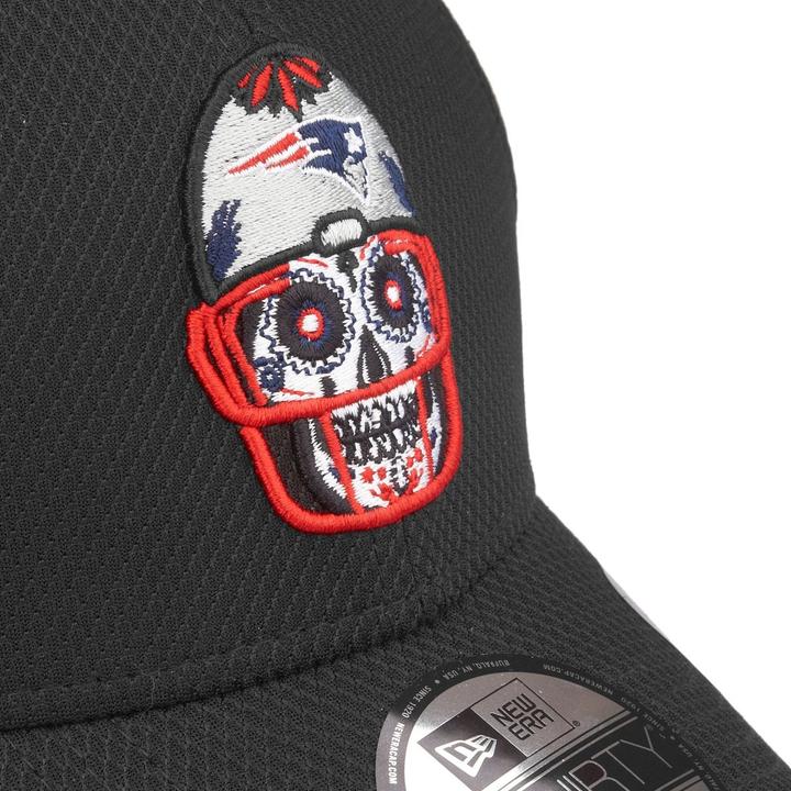 Actual product image New Era 39Thirty Stretchfit Diamond NFL Sugar Skull (XL)