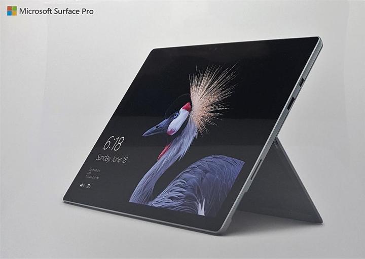 Productafbeelding Microsoft Surface Pro (12.30", Intel Core M3-7Y30, 4 GB, 128 GB)