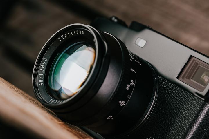 Image du produit TTArtisan 50mm f1.2 pour monture M43 (APS-C) (Micro Four Thirds, Micro Four Thirds)