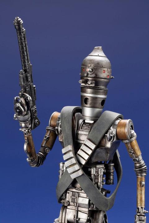 Actual product image Kotobukiya Star Wars The Mandalorian statuette PVC ARTFX+ 1/10 IG-11 22 cm