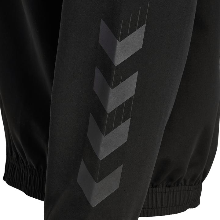 Actual product image hummel Hmltravel Woven Jacket (XL)