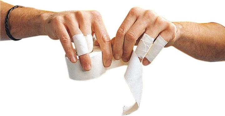 Immagine prodotto BSN Leukotape® classic economy Pac 3,75 x 10 m 12 pezzi bianco (10 m)