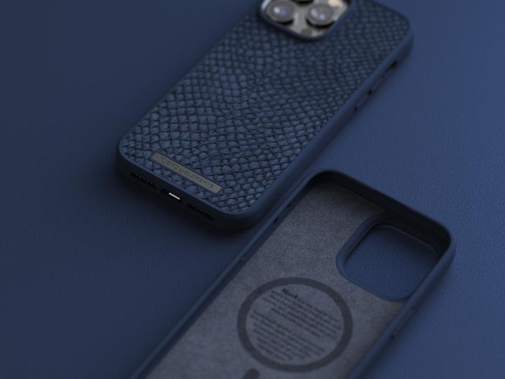 Produktbild Njord Hard-Cover Salm.Leather Magsafe Case blue (Apple iPhone 14 Pro Max)
