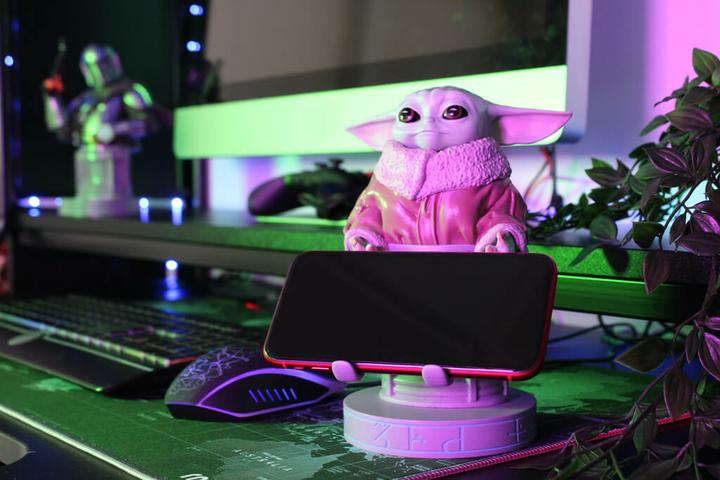 Actual product image Exquisite Gaming Star Wars: Baby Yoda Grogu - Special Edition V2 - Cable Guy (Xbox 360, Xbox Series X, PC, Mac, Xbox One S, Switch, PS4, PS5)