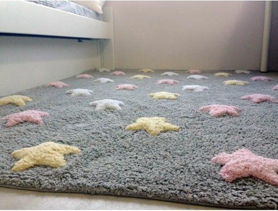 Actual product image Lorena Canals Tricolor Stars (120 x 160 cm)