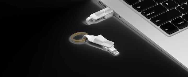 Produktbild Adam Elements iKlips Duo+ (64 GB, Lightning, USB 3.1)
